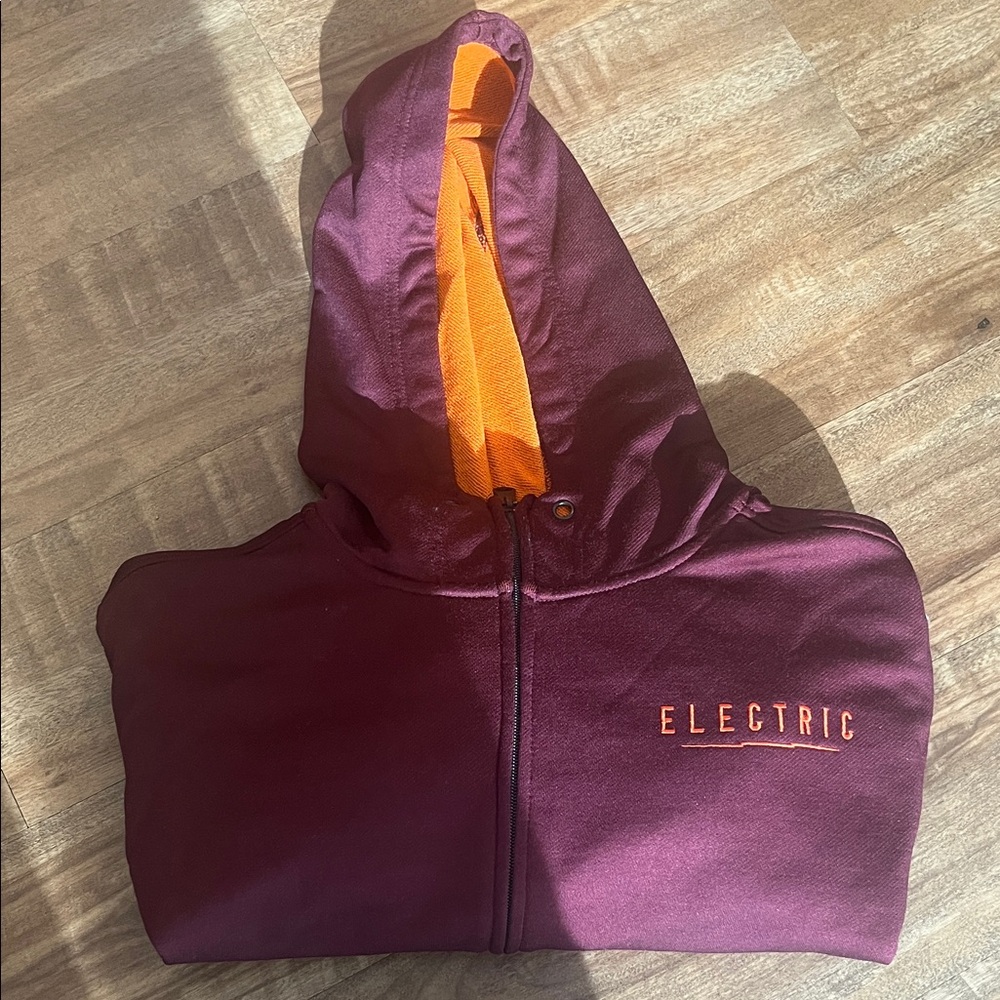 Electric Burgundy Zip Hoodie – Men’s Size large long